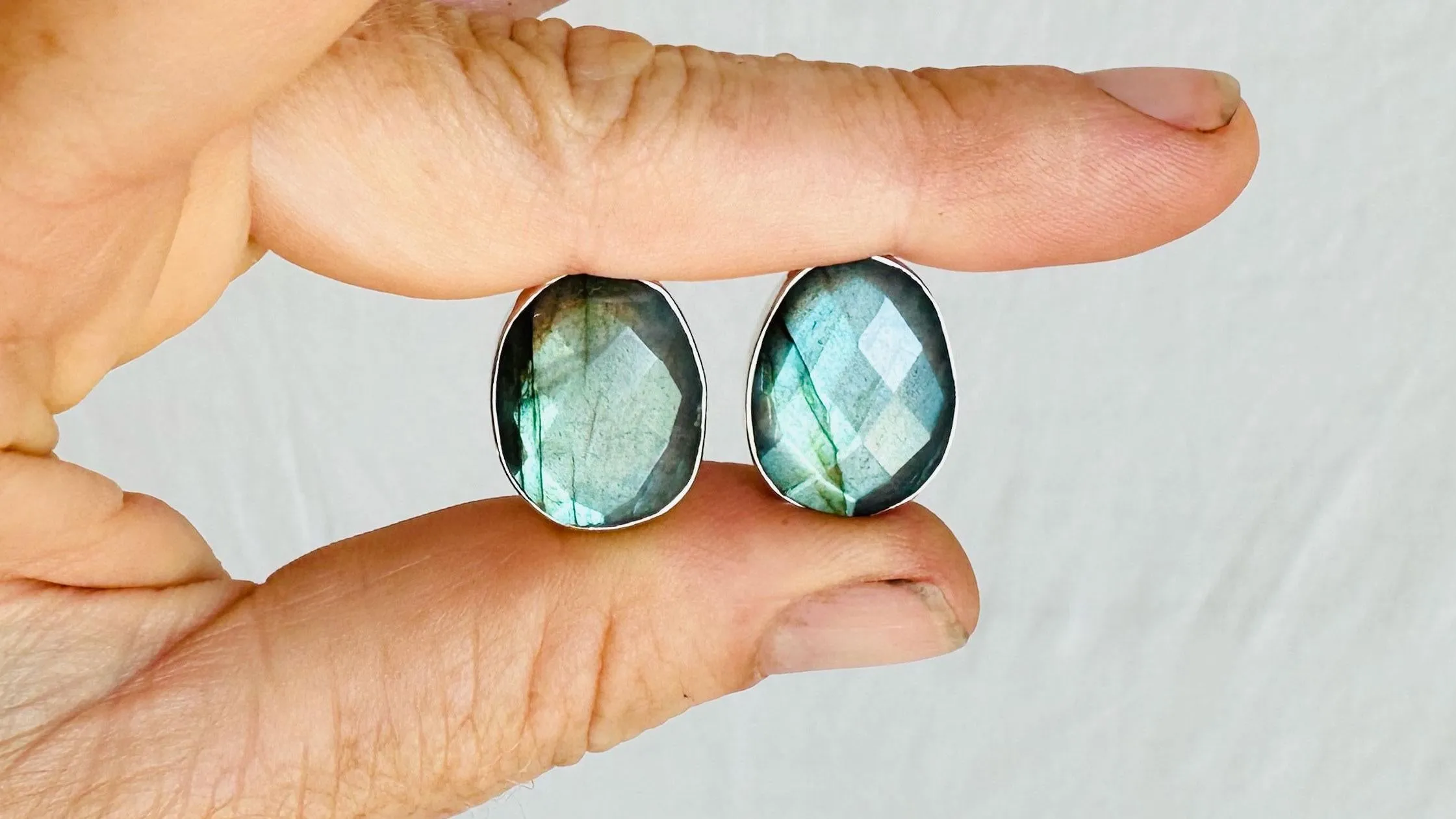 Labradorite Post Earrings. 0708
